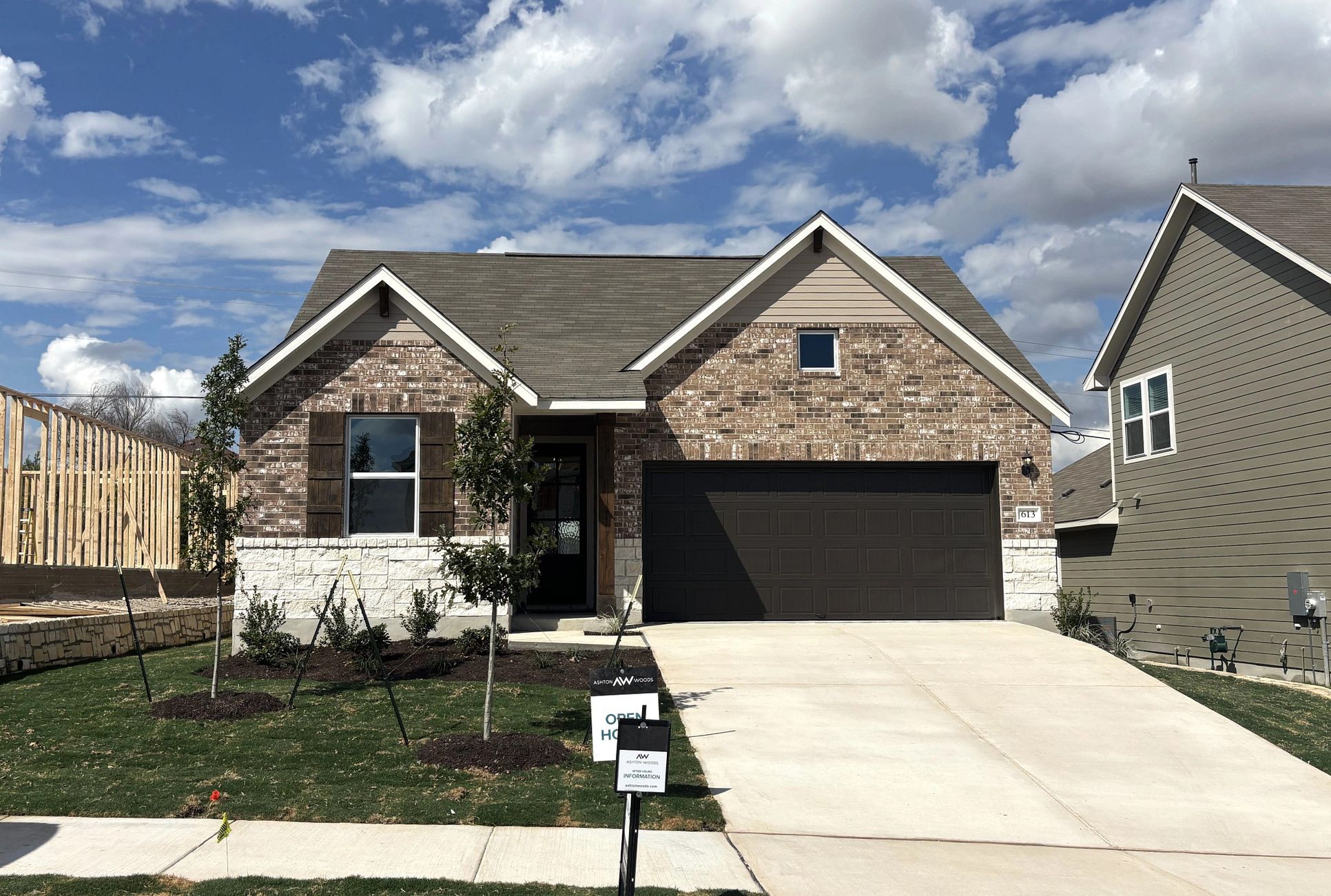 Exterior:Front Exterior