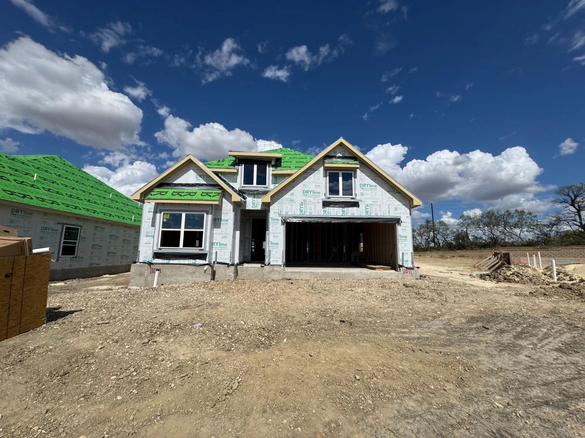 Exterior:Front Elevation