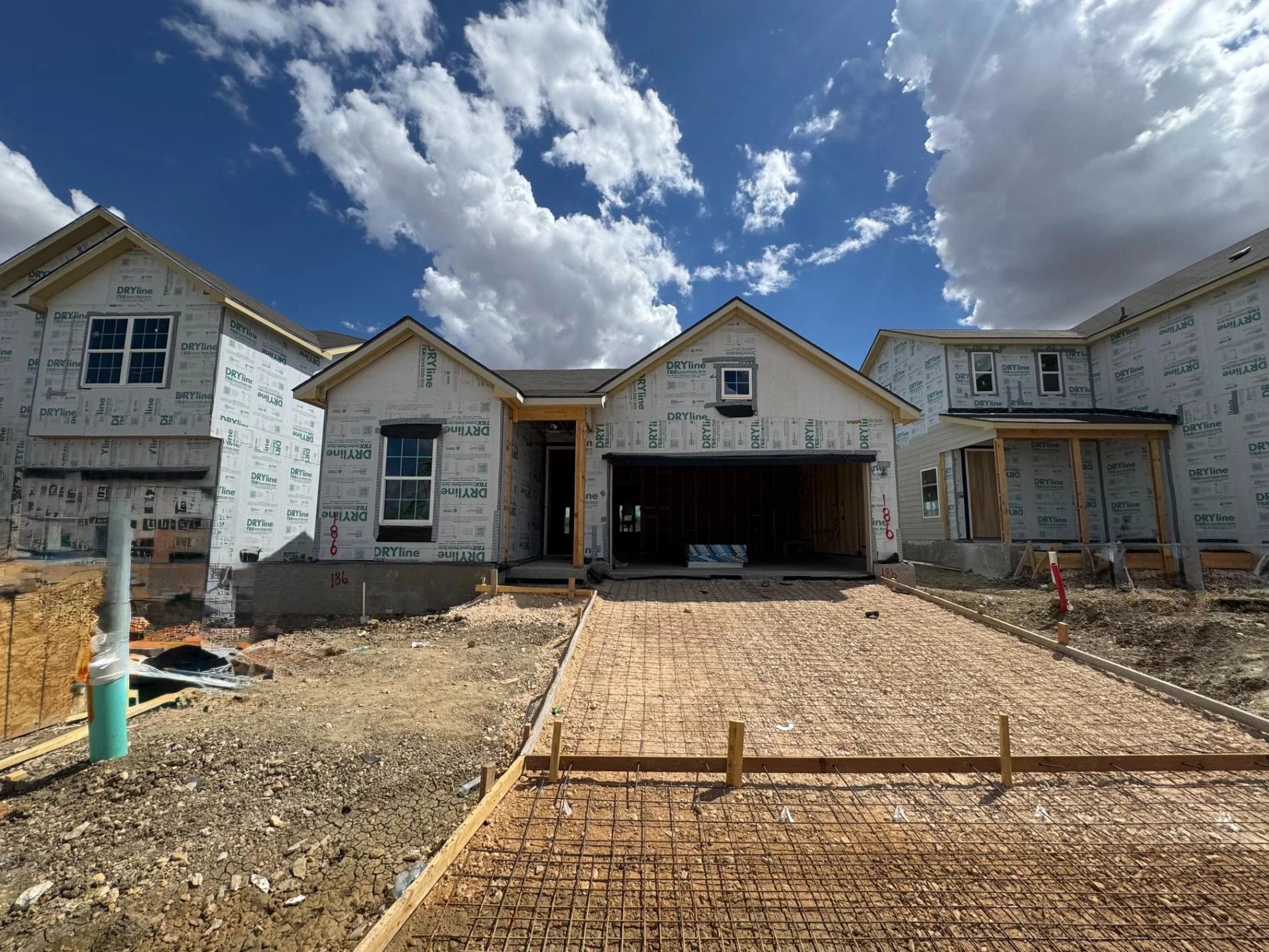 Exterior:Front Elevation