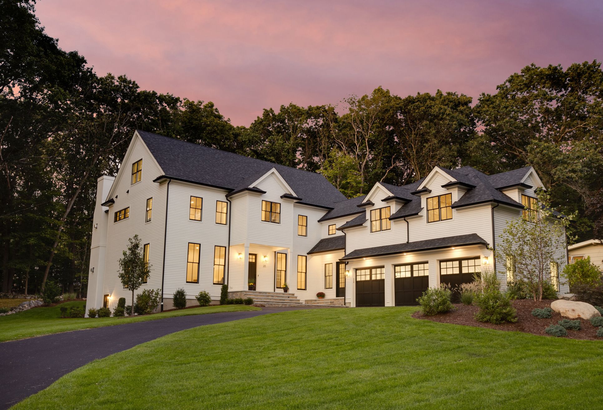 Barons Custom Homes,37064