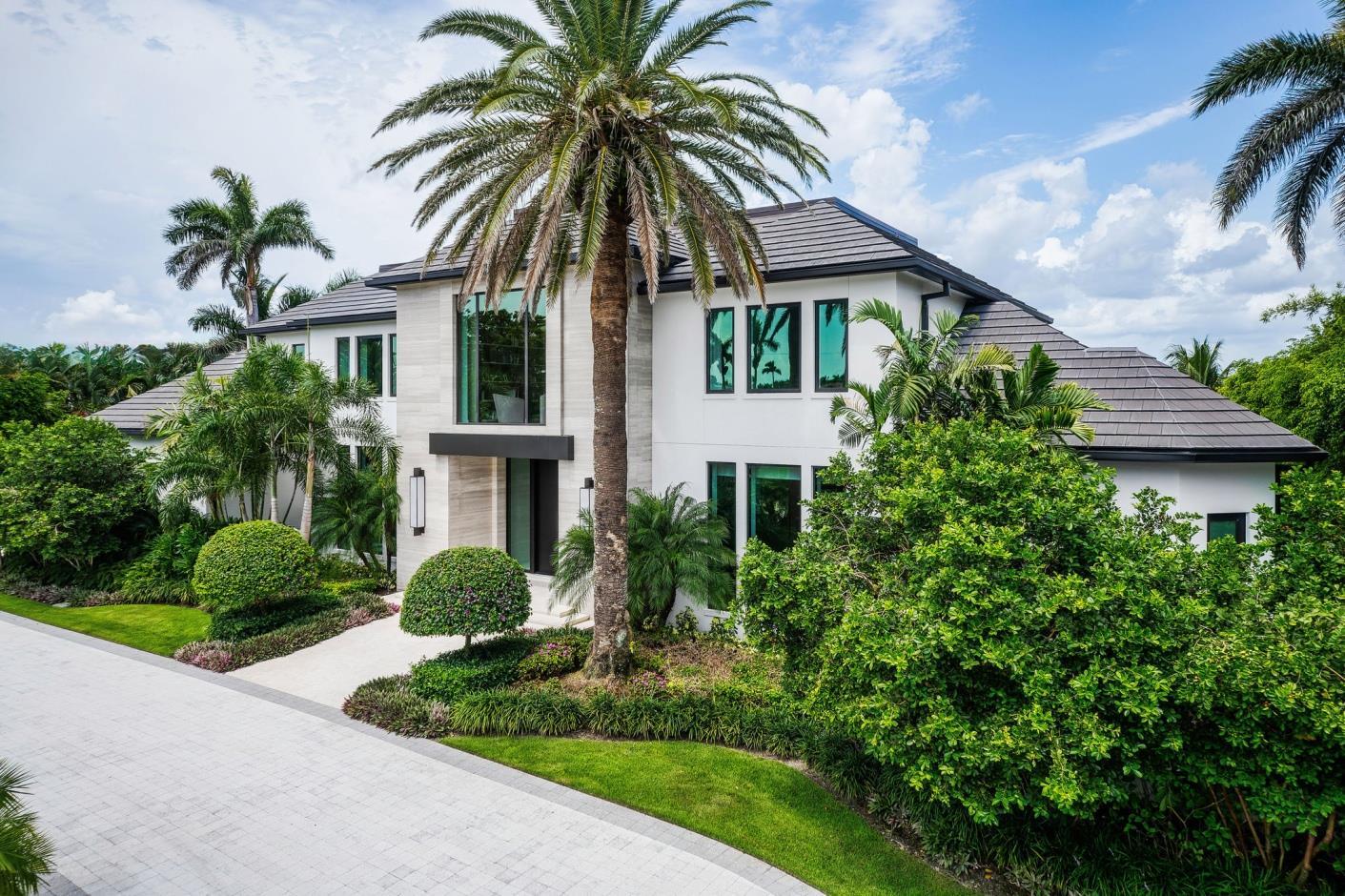BCB Homes,34104