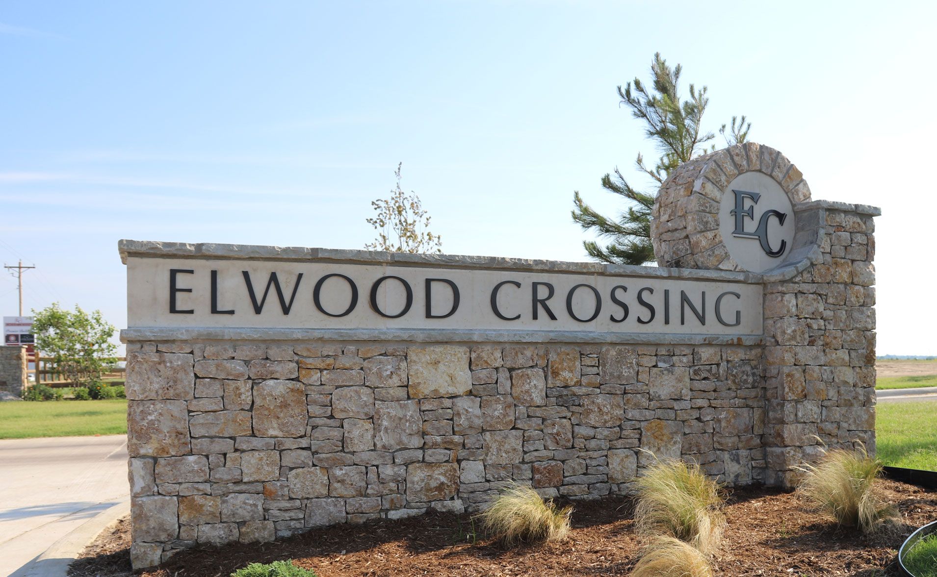 Elwood Crossing,74033