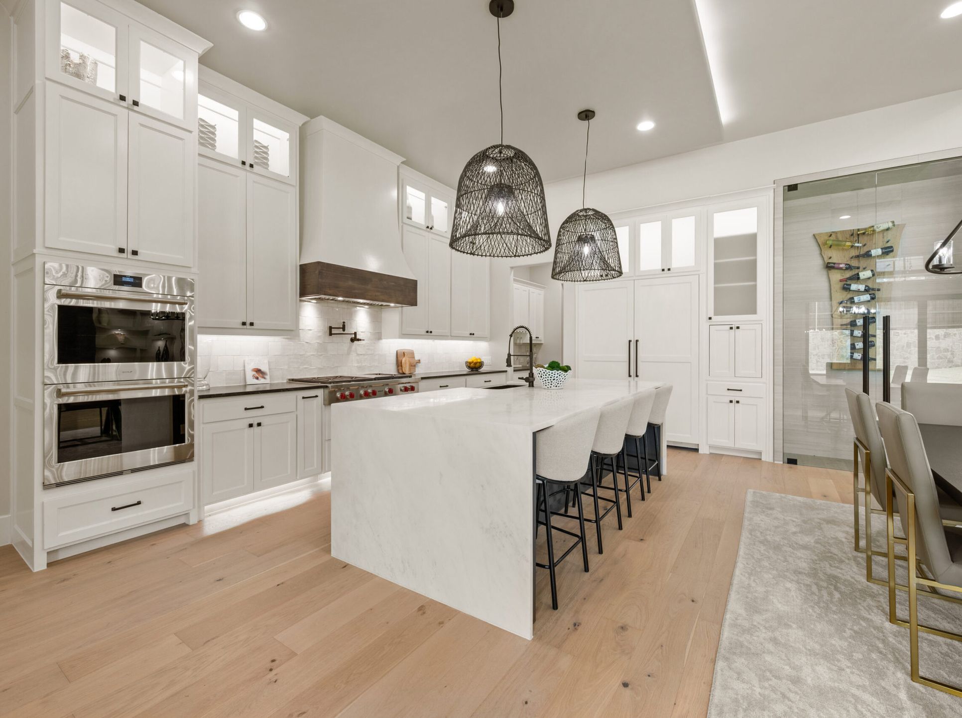 BC Custom Homes,76182