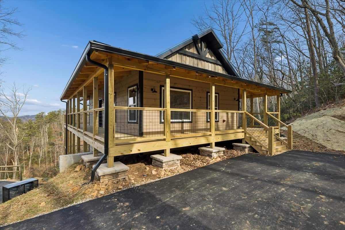 Lipsey Home Builders,37865