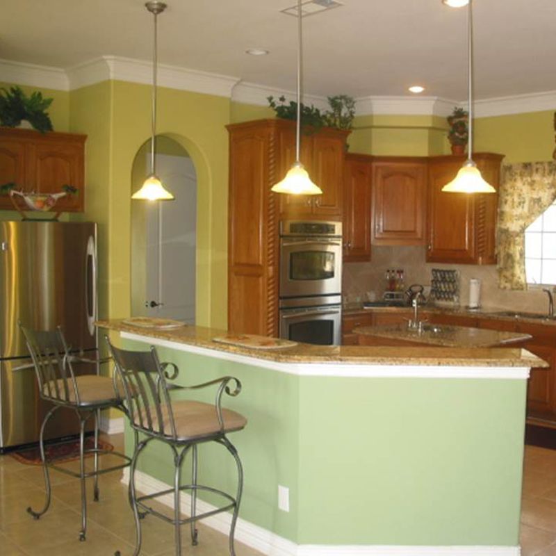 B&J Custom homes,75104