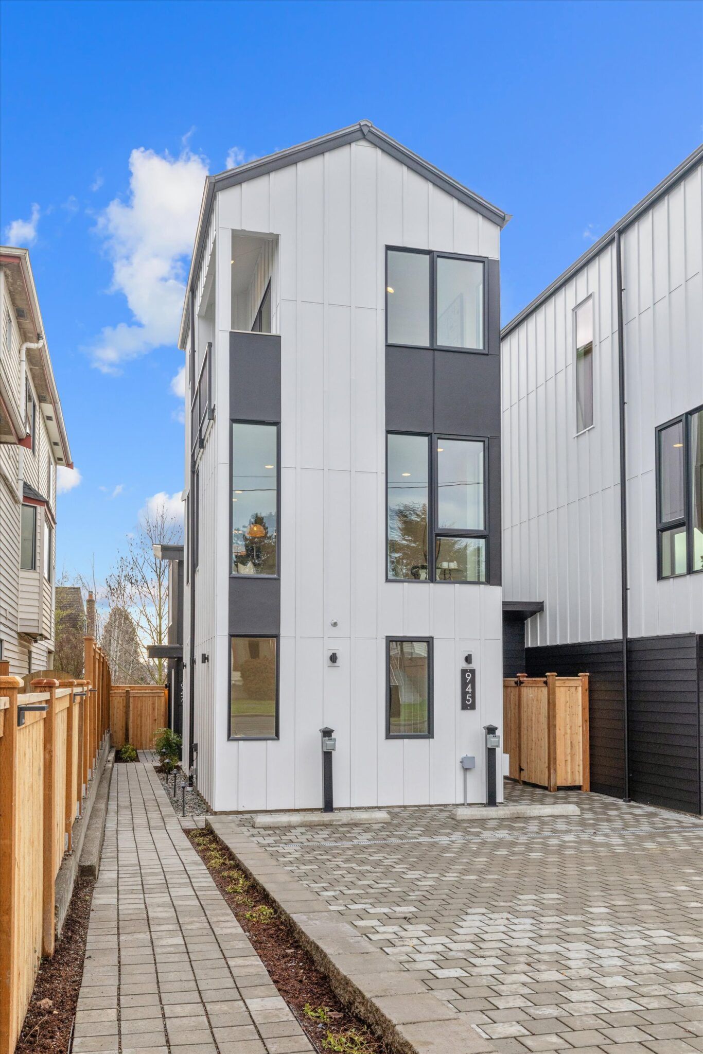 West Woodland Ballard,98005