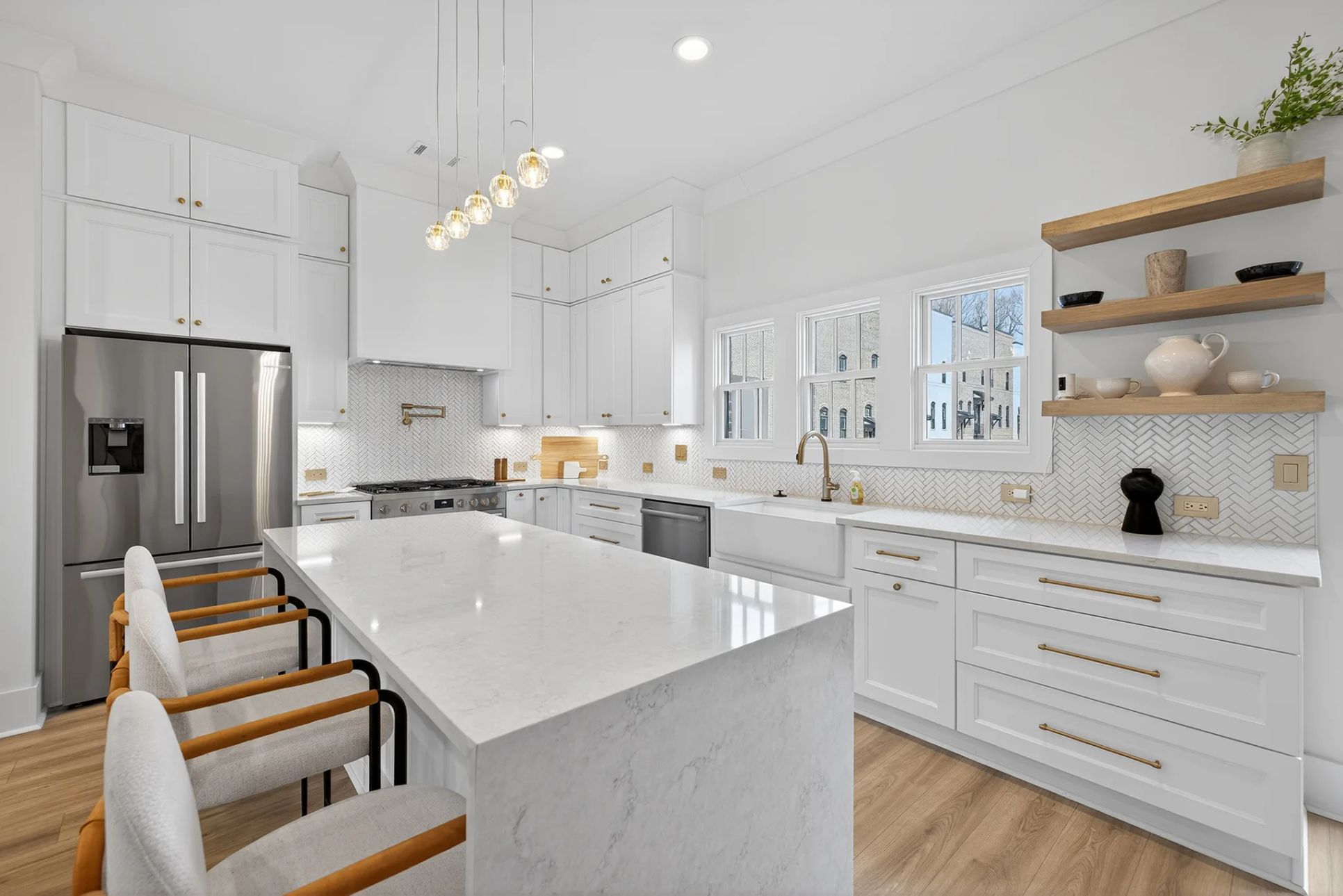 Skyview On Broad,30518