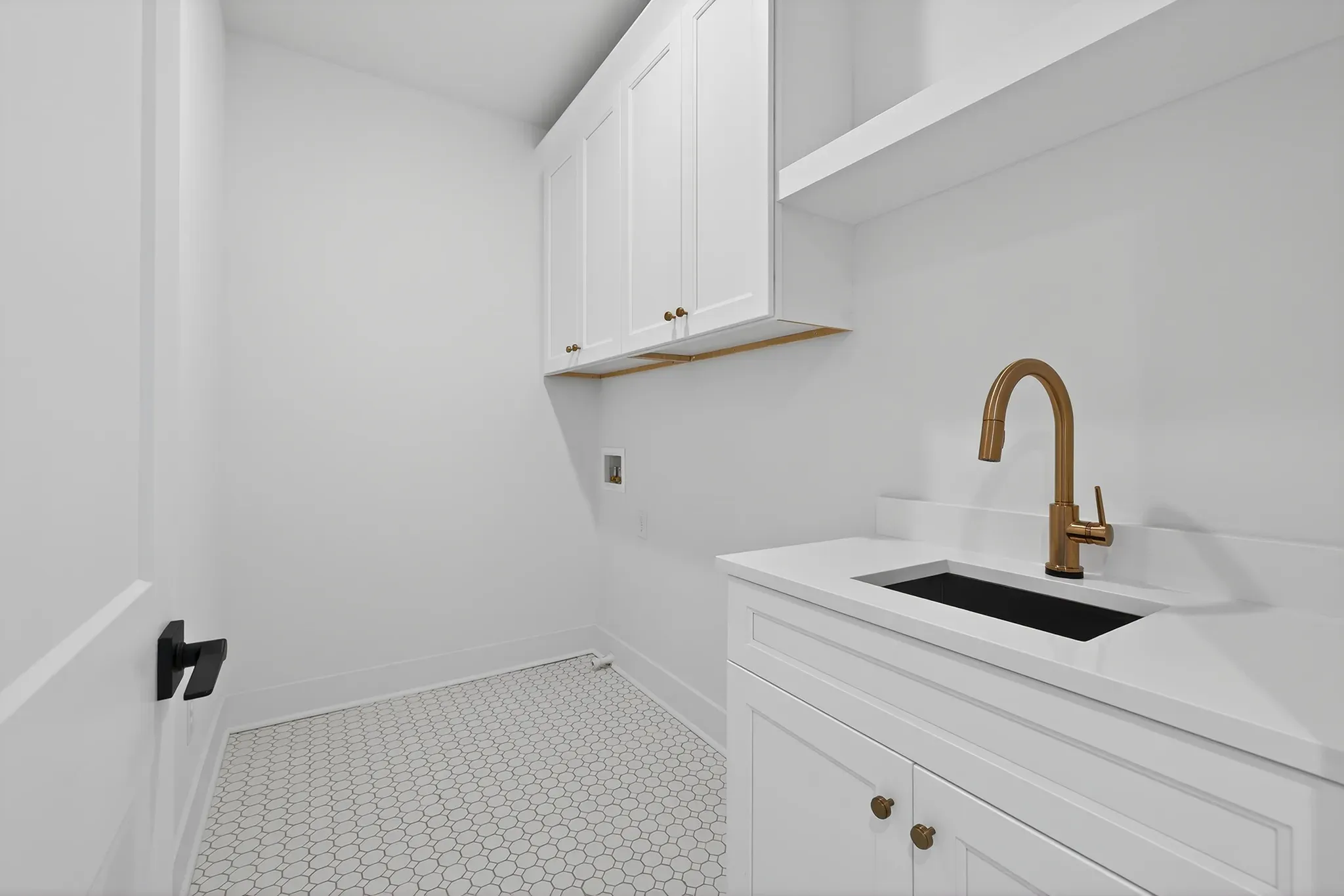 Skyview On Broad,30518