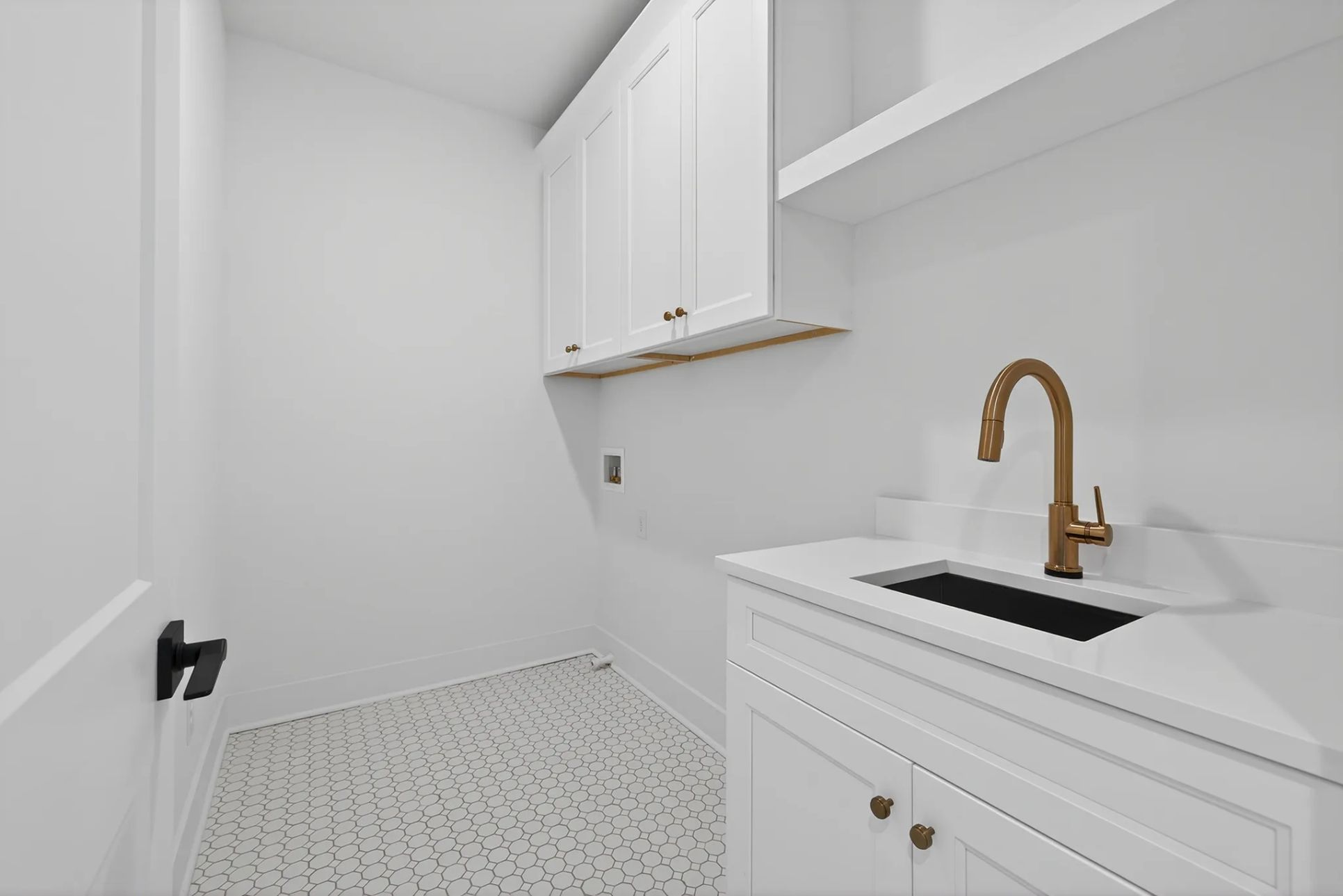 Skyview On Broad,30518