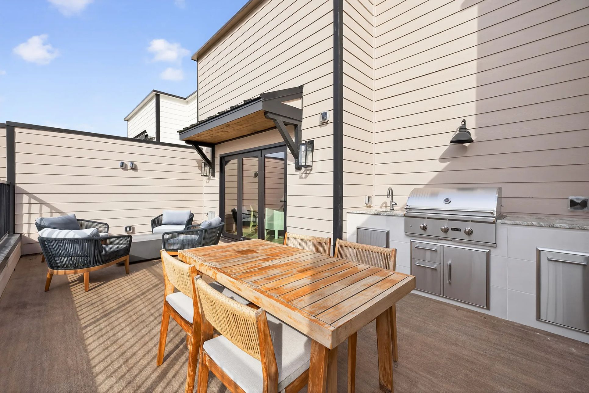 Skyview On Broad,30518