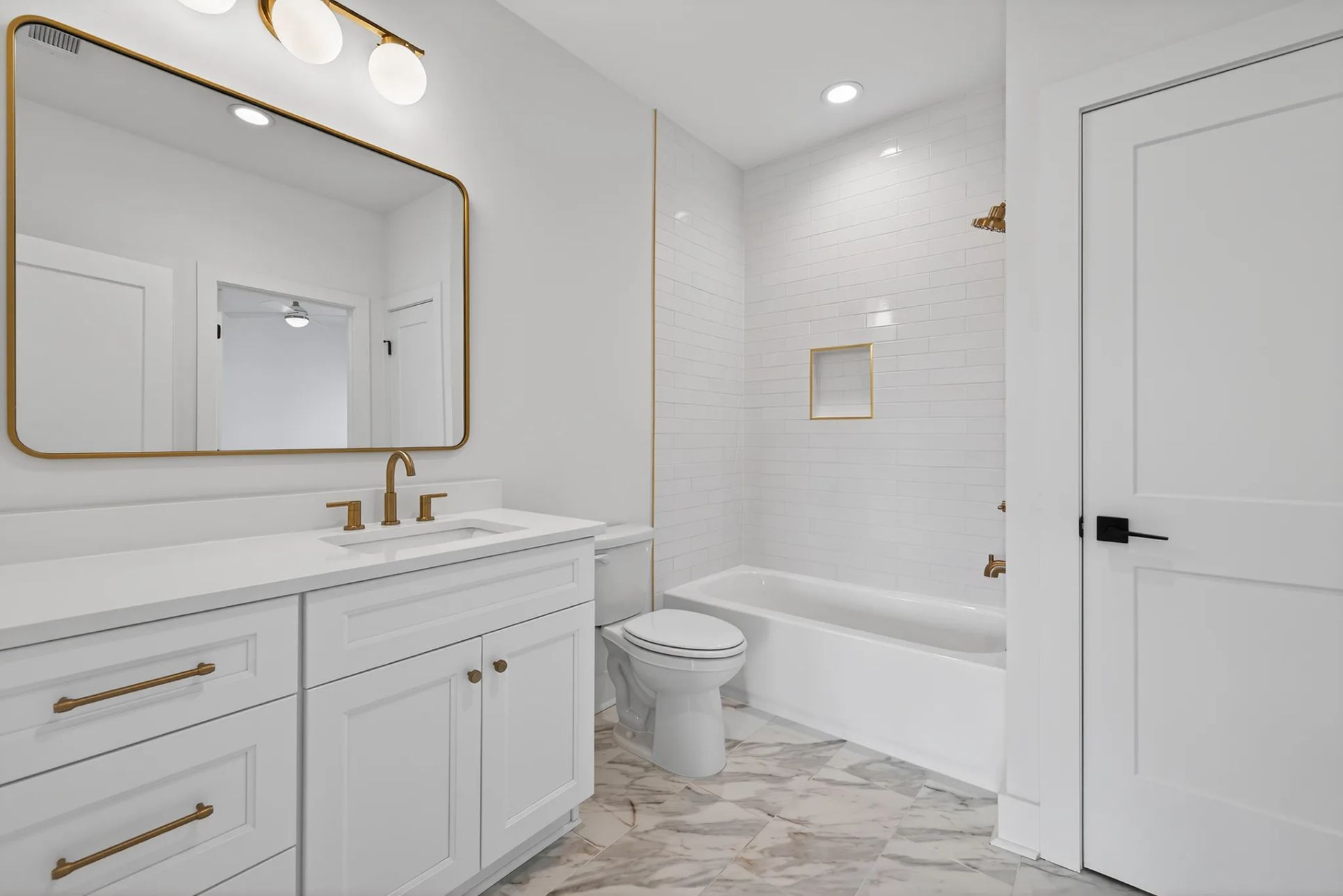 Skyview On Broad,30518