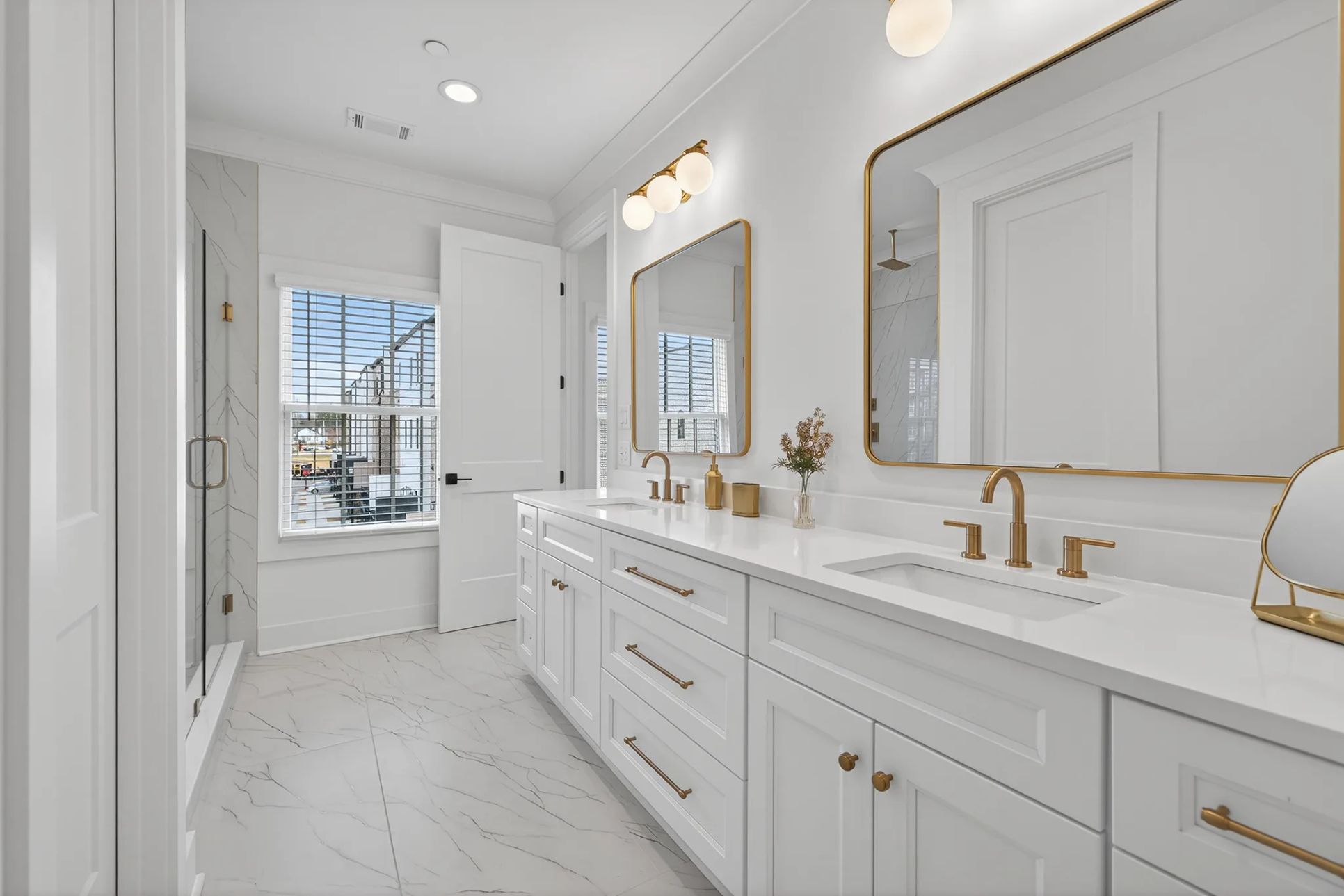 Skyview On Broad,30518