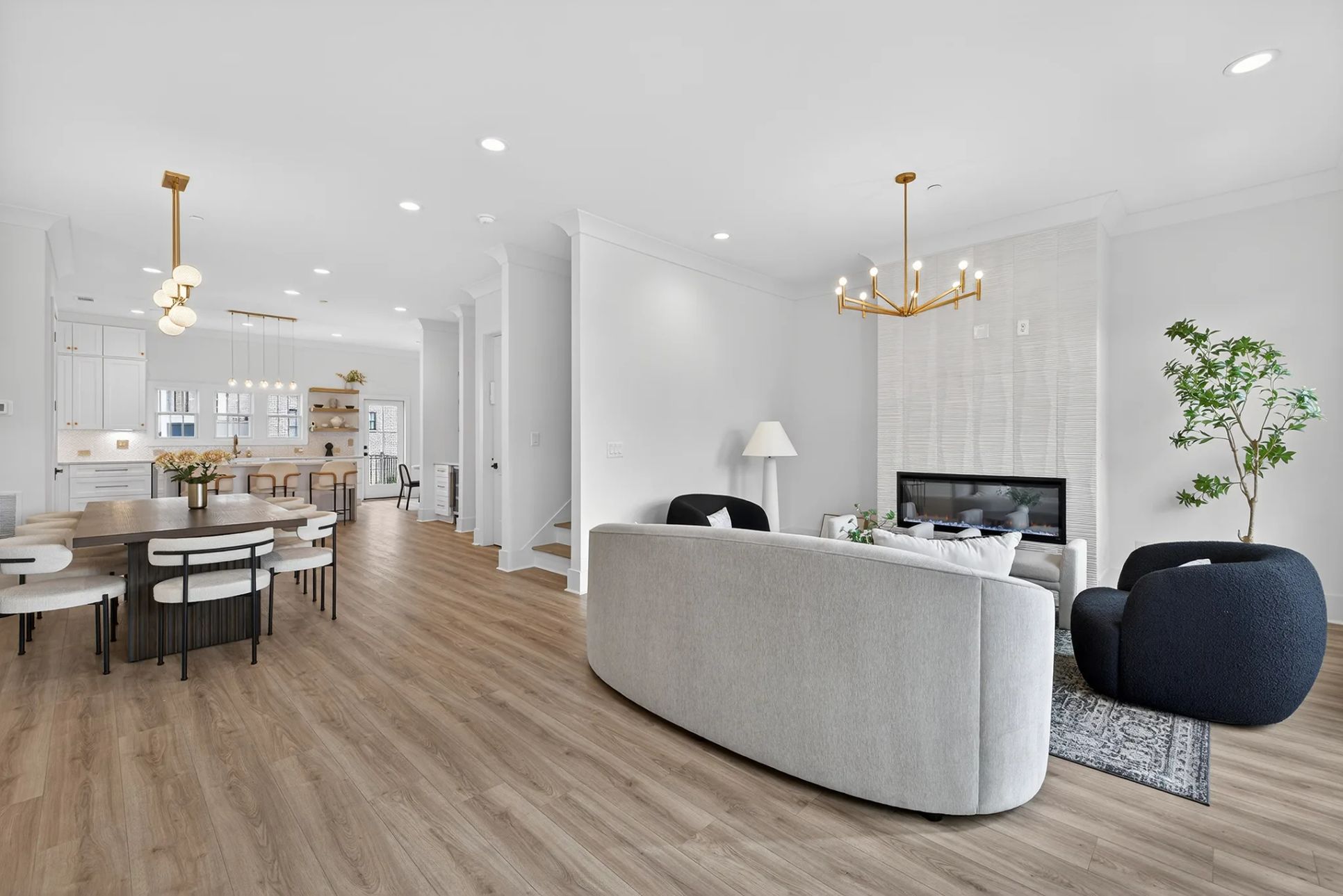 Skyview On Broad,30518