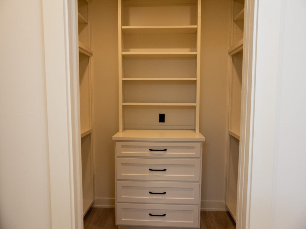 Hill Country Classics Custom Homes,78006