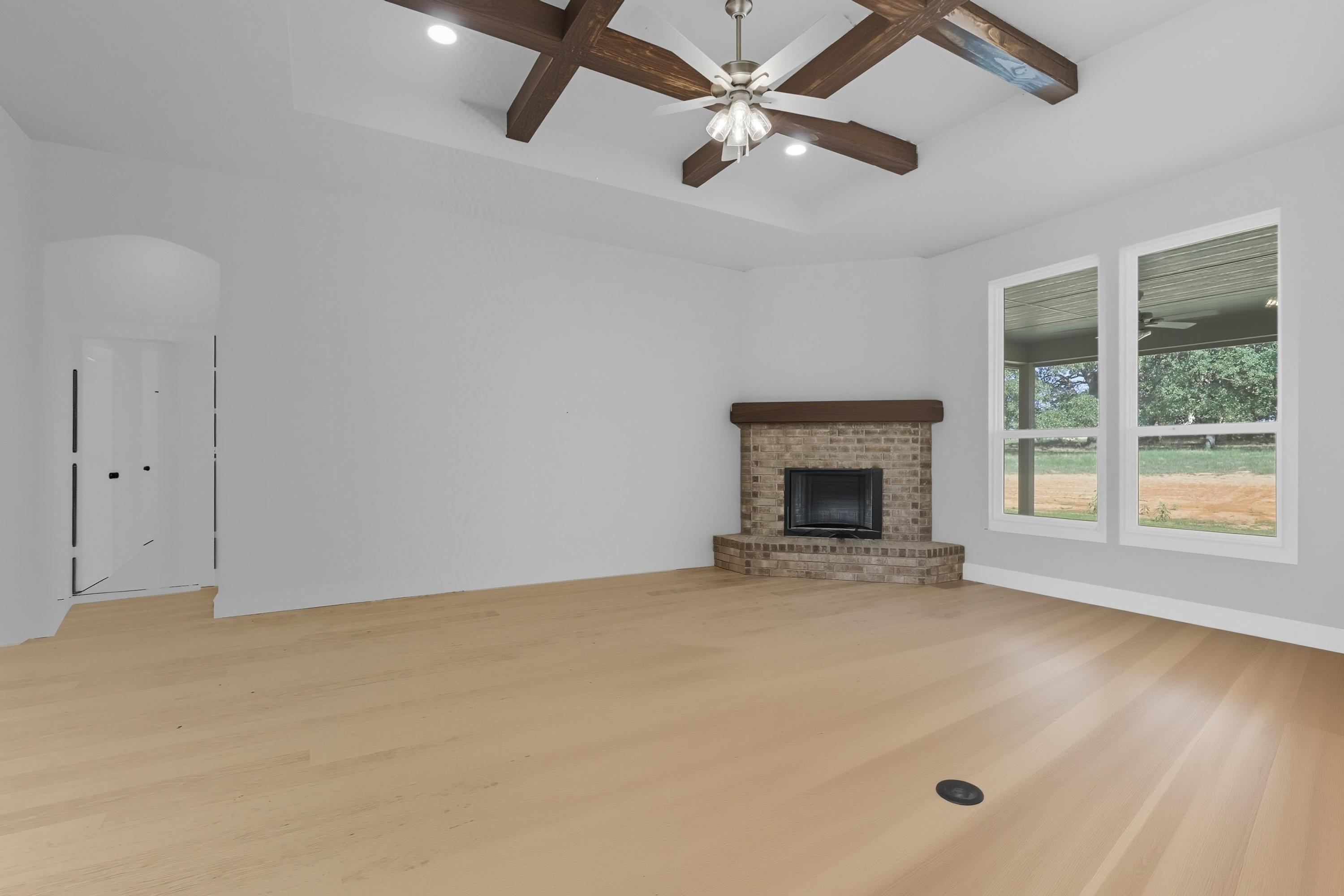 Mcbee Homes 1005 Ronnie CT,76114