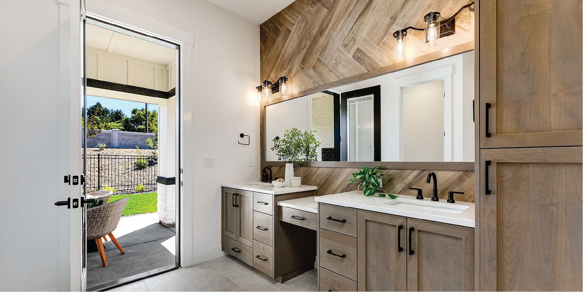 Soaring Feather,83616