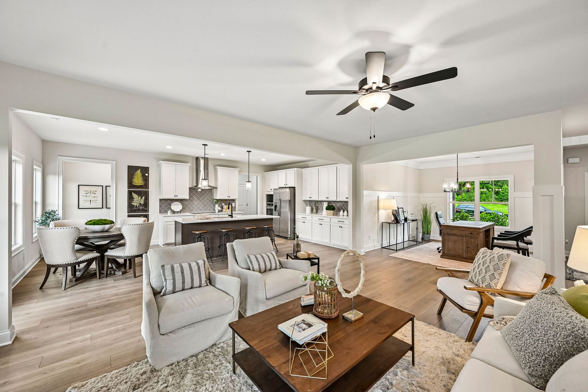 Palm Springs Manor,30281