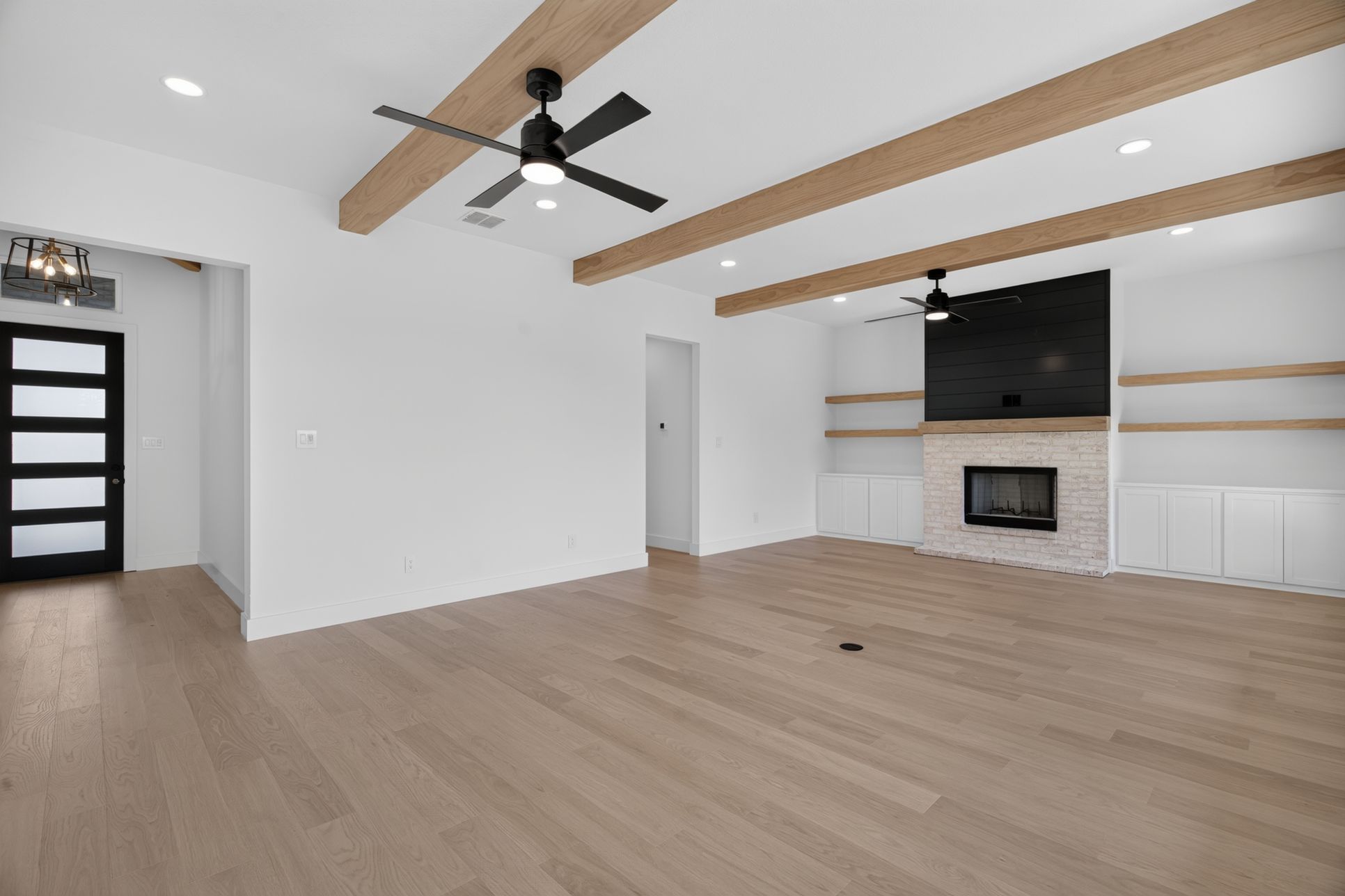 1102 Silver Sage,76114