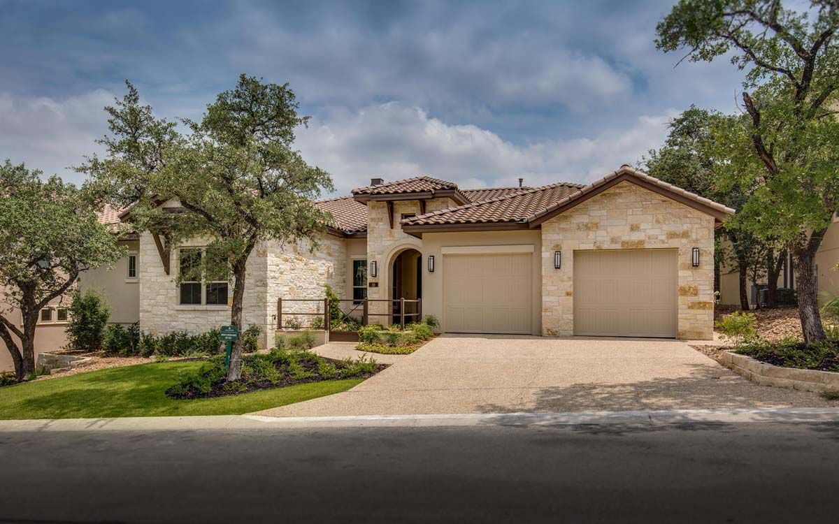 Burdick Custom Homes,78257