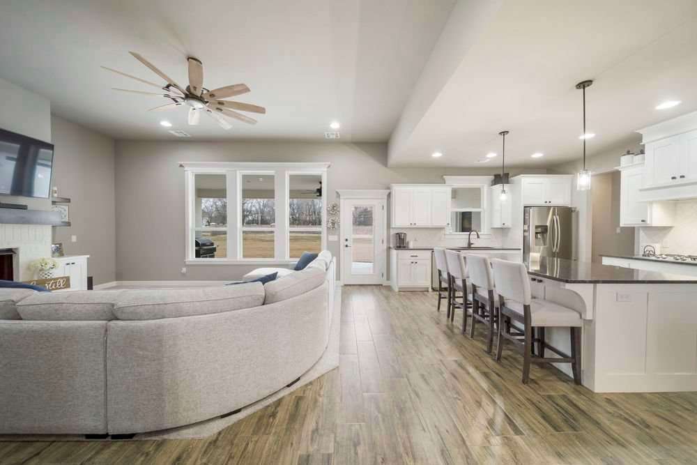 Banner Custom Homes,74134