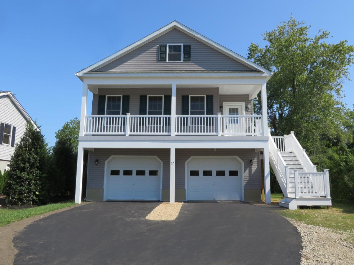 Apex Homes,17842