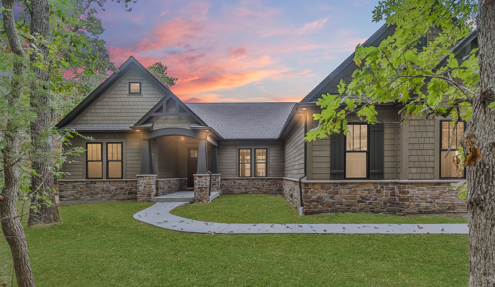 Alexander Pointe,63026