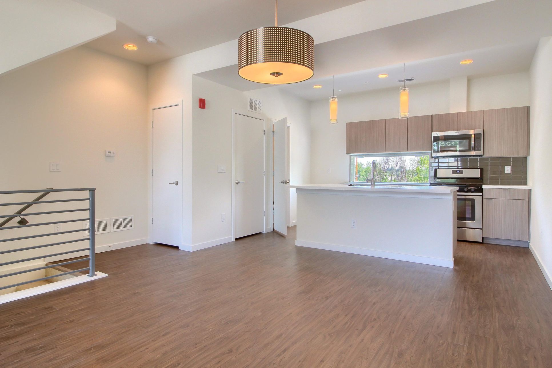 1294 Perry,80204