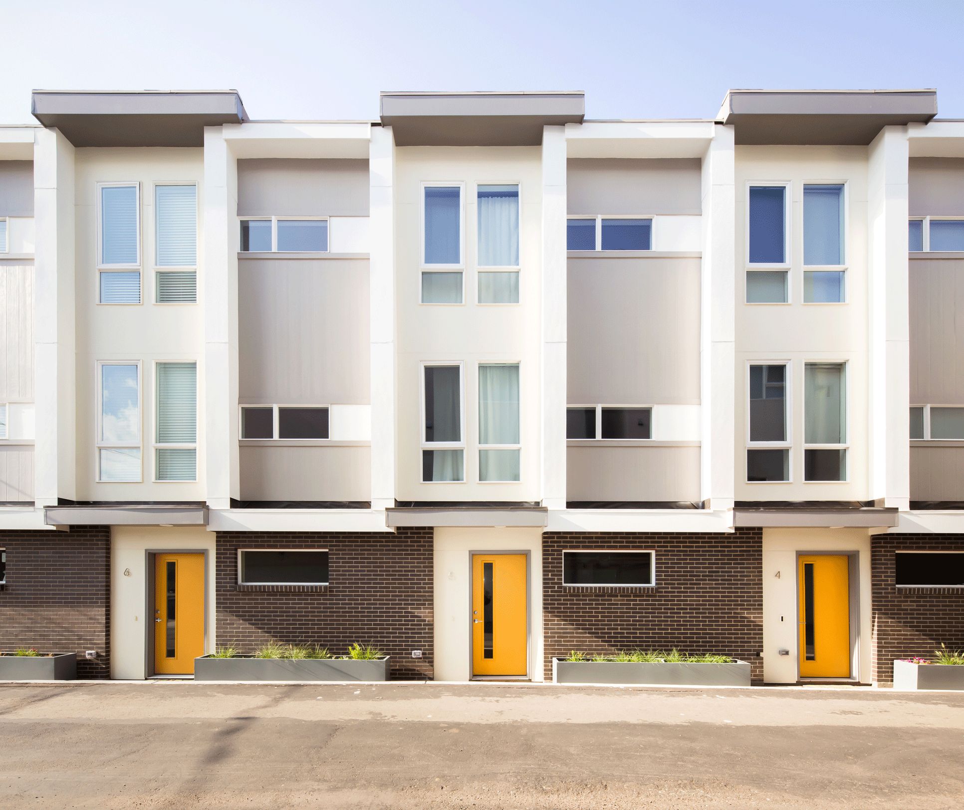 1711 Hooker,80204