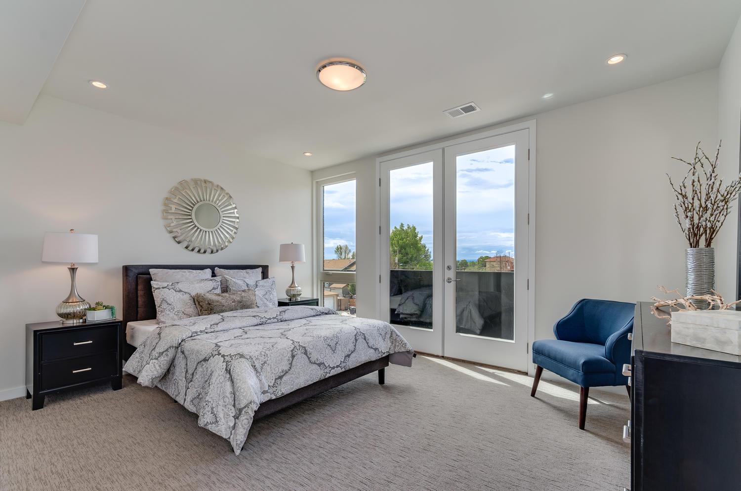 1600 Irving St.,80204