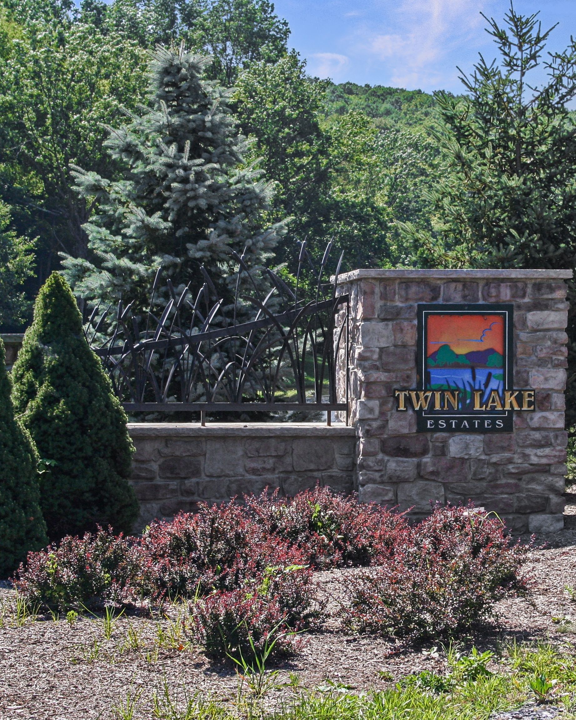 Twin Lake Estates,18301