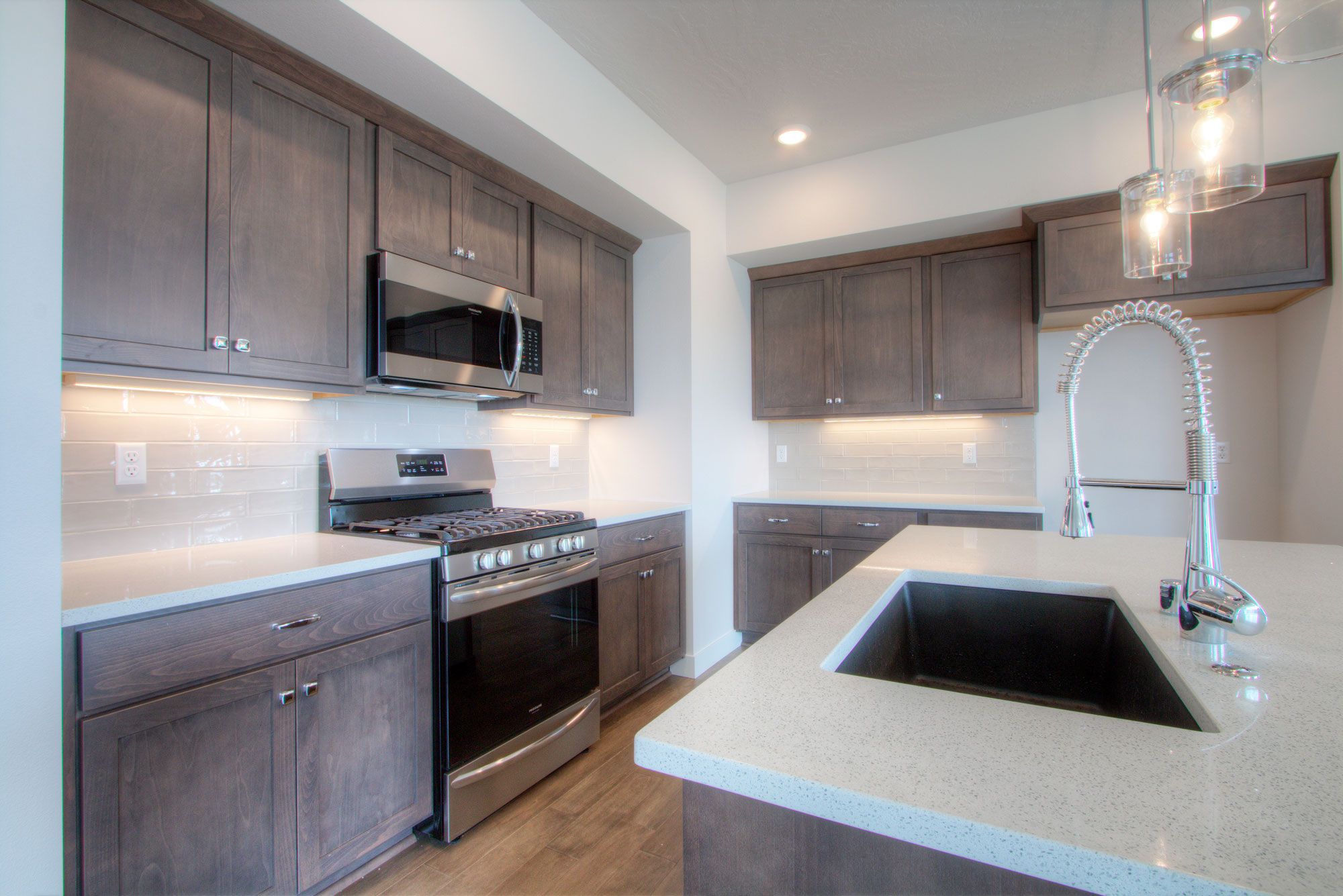 Tanninen Homes,99352