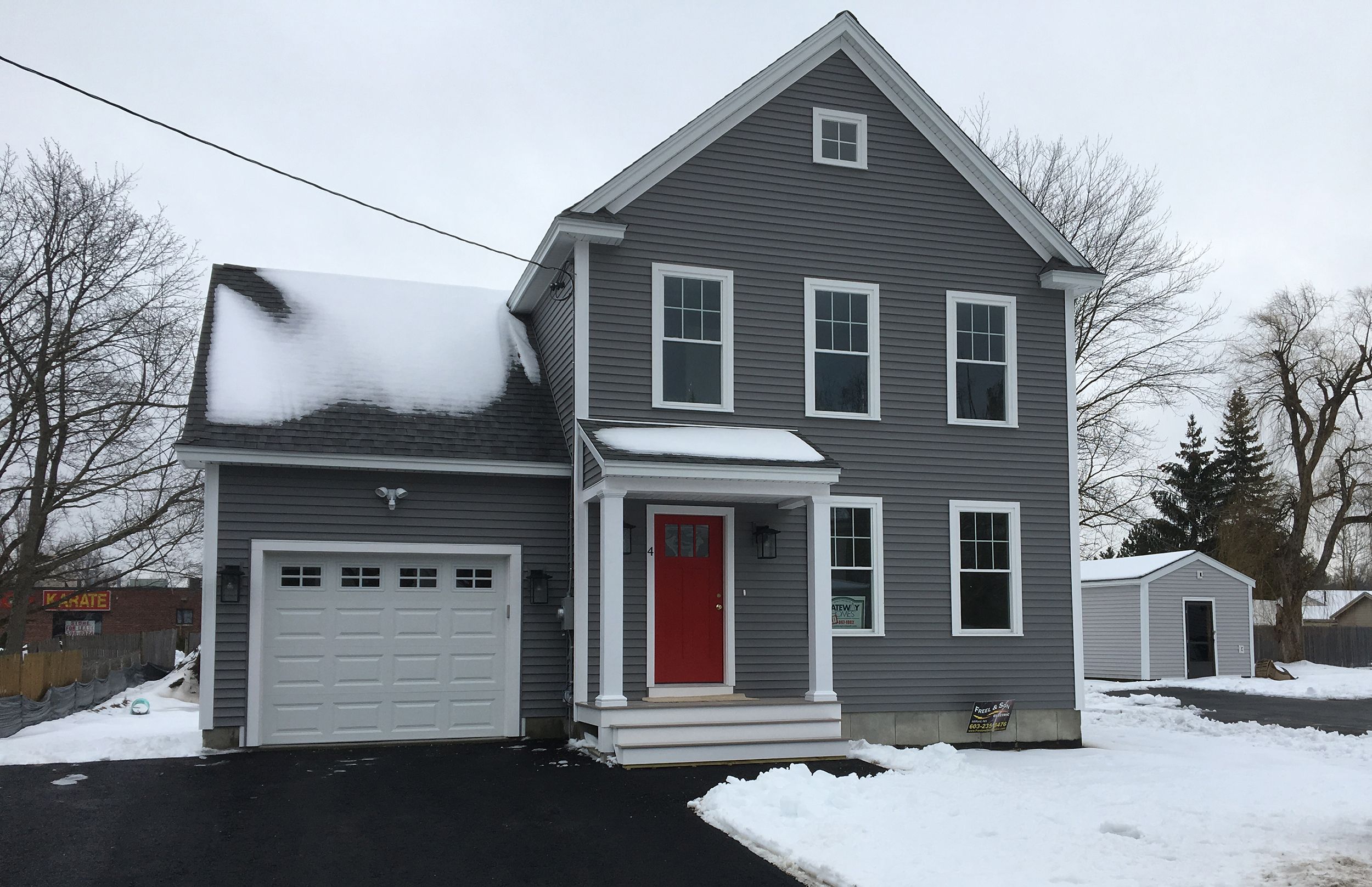 Gateway Homes, LLC,03054