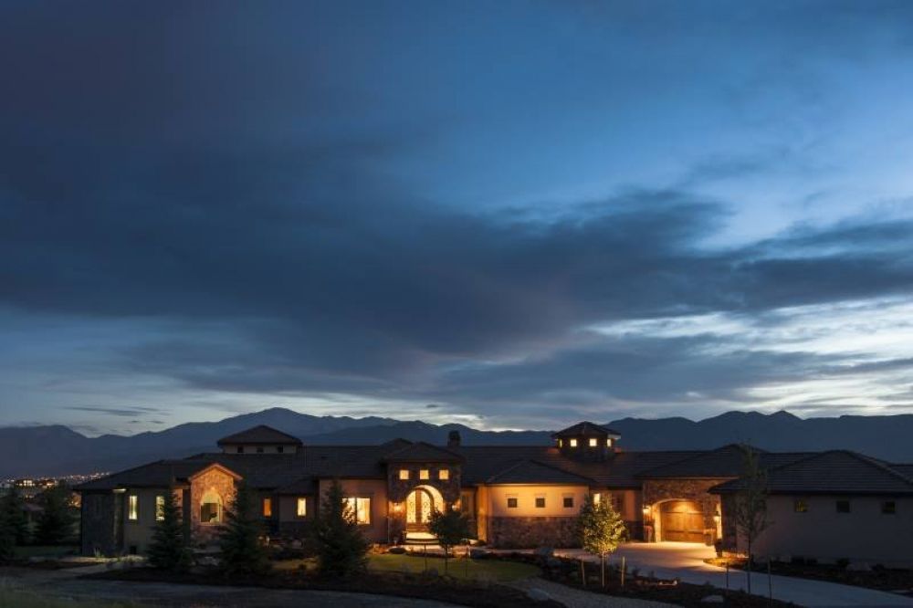 Bella Vita Custom Homes,80921