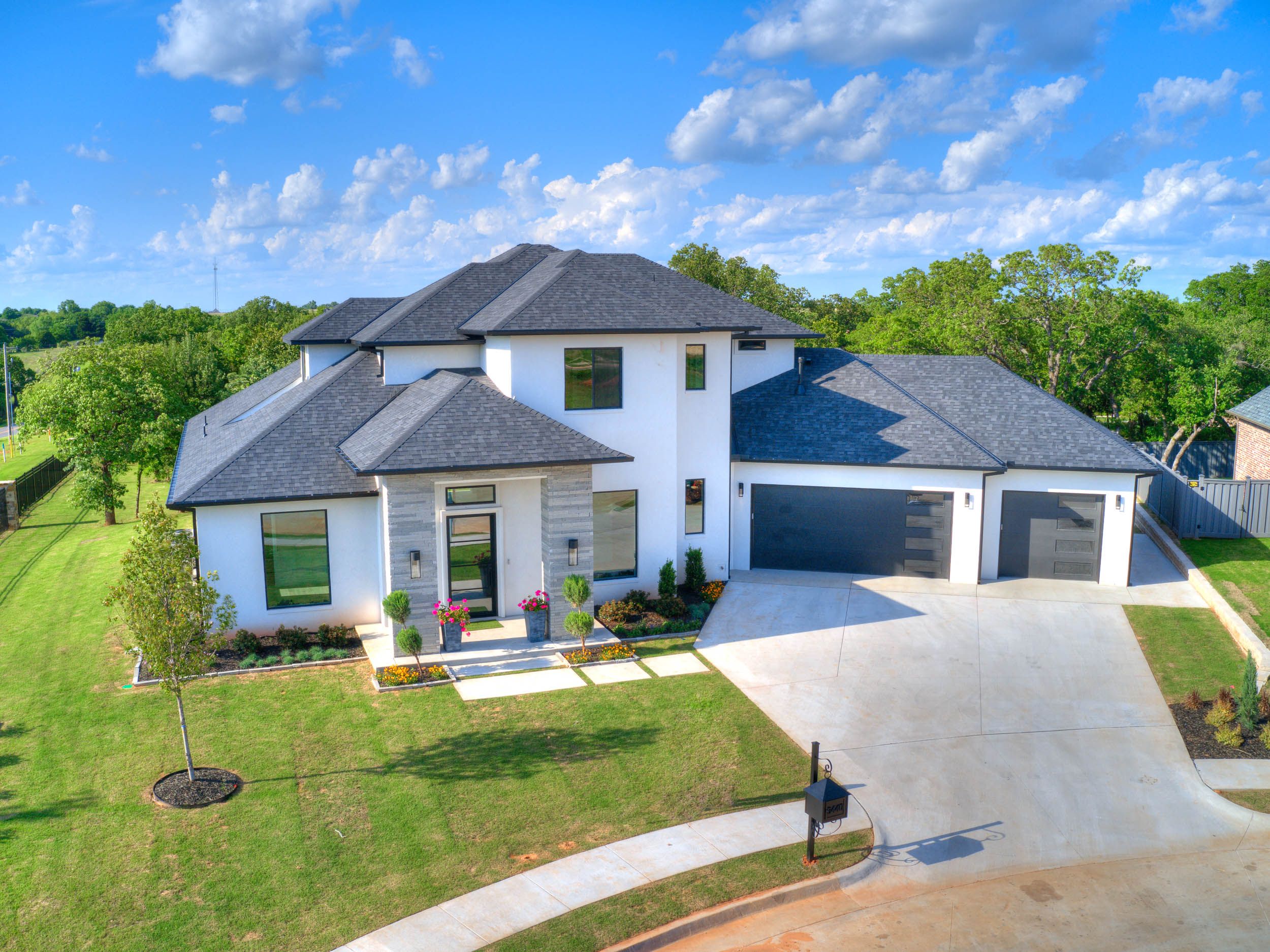 JS Custom Homes, LLC,31054