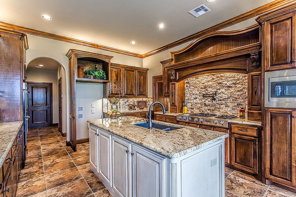 JS Custom Homes, LLC,31054