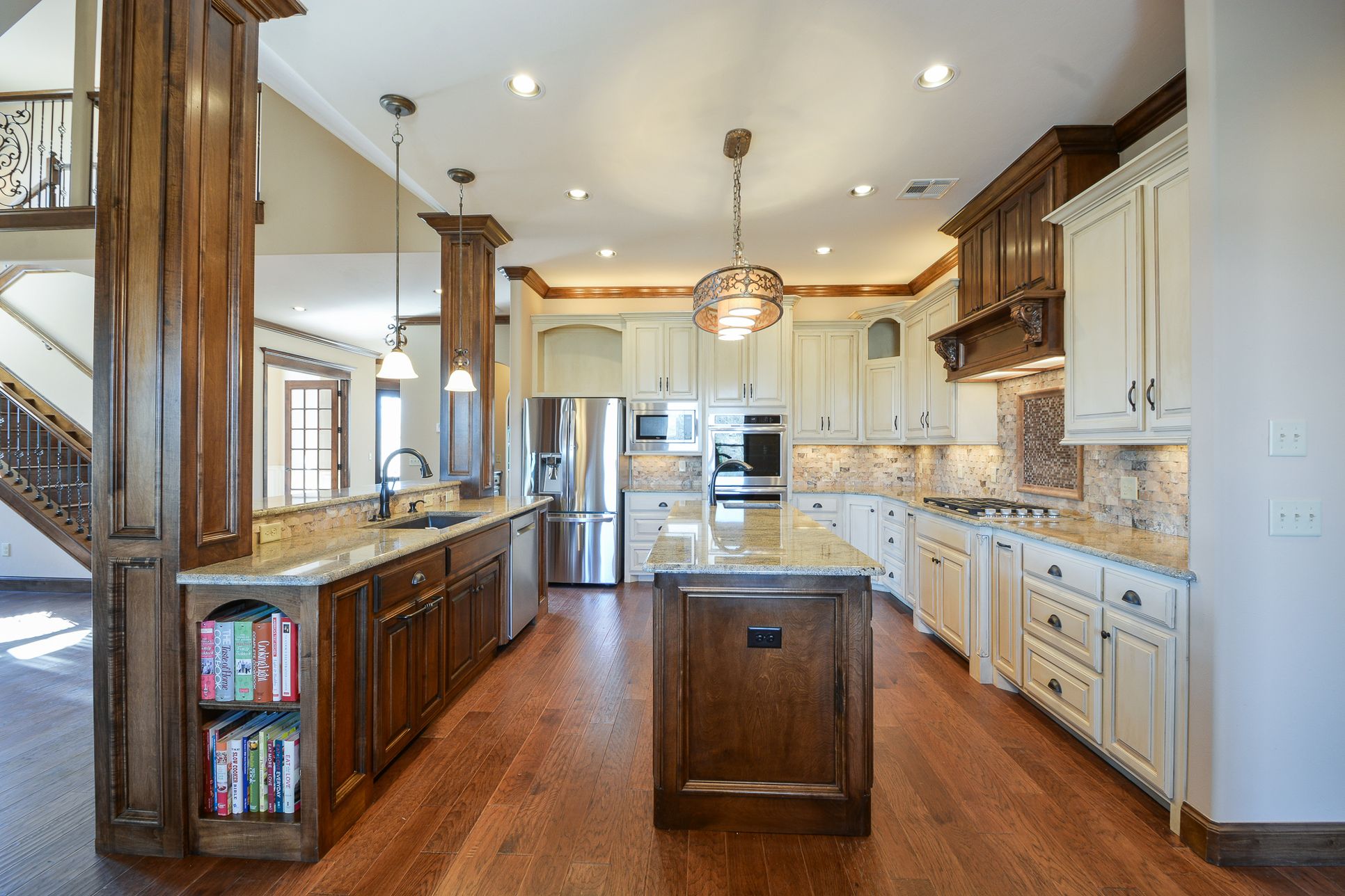 JS Custom Homes, LLC,31054