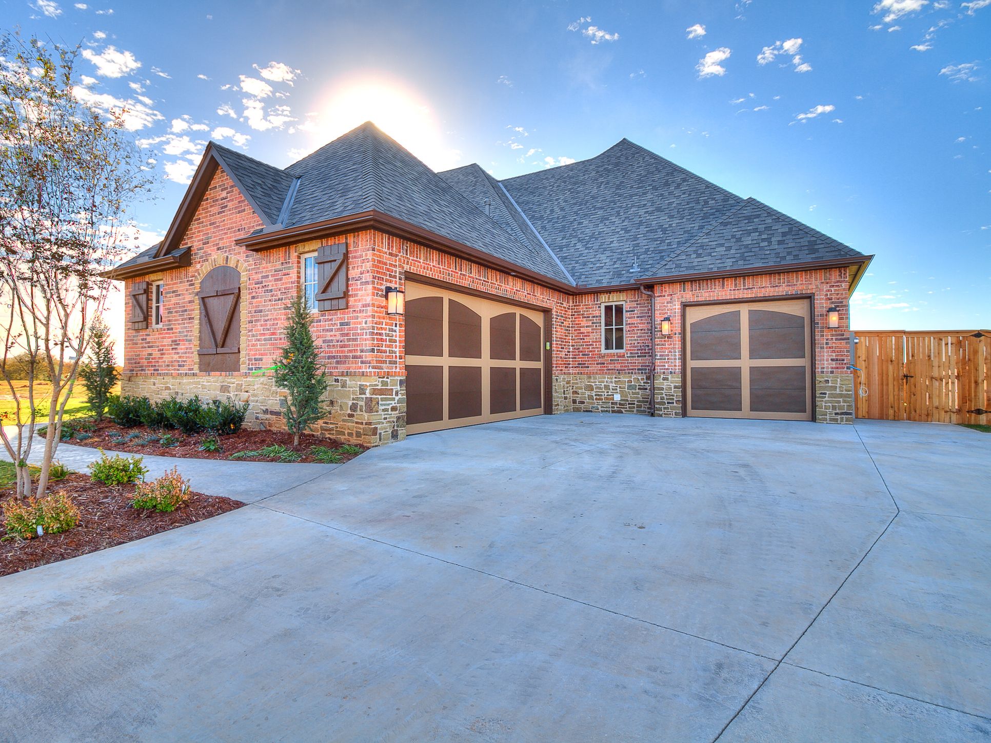 JS Custom Homes, LLC,31054