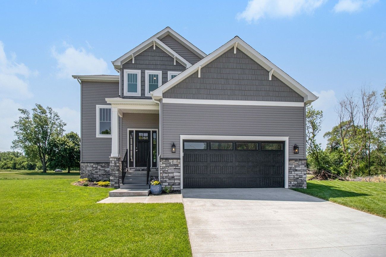 Devine Homes by Miller,46561