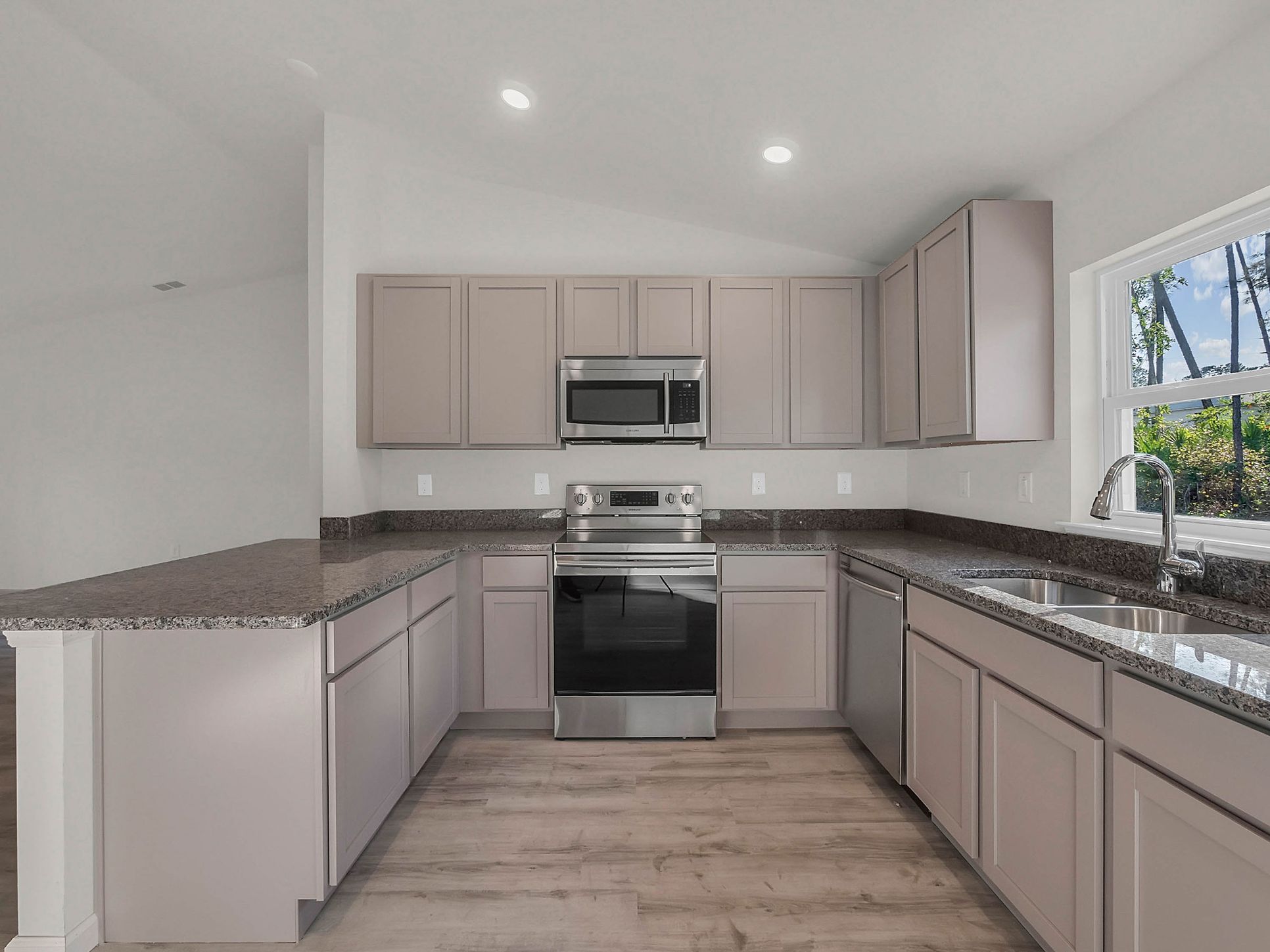 Atlas Homes LLC,32130