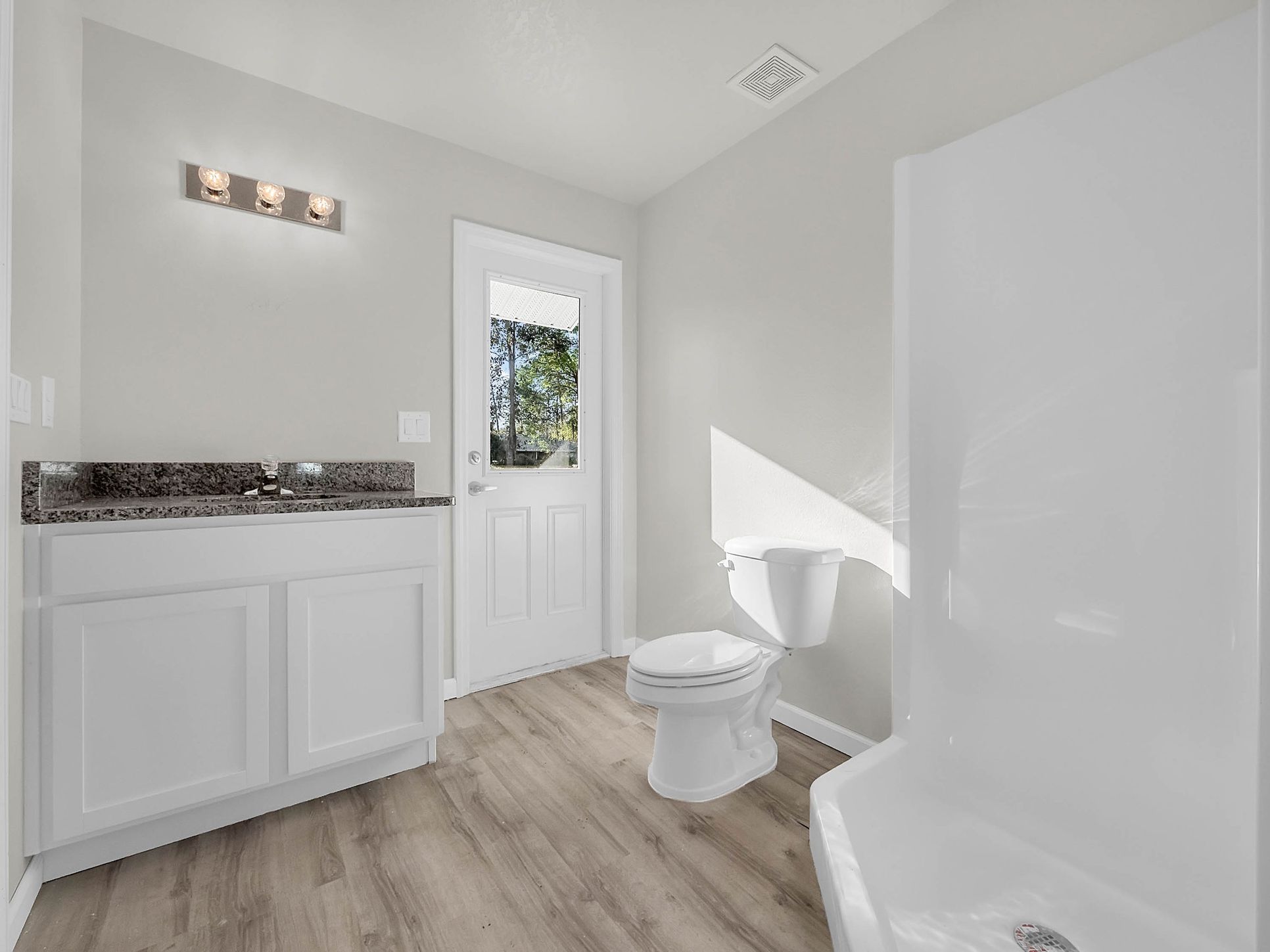 Atlas Homes LLC,32130