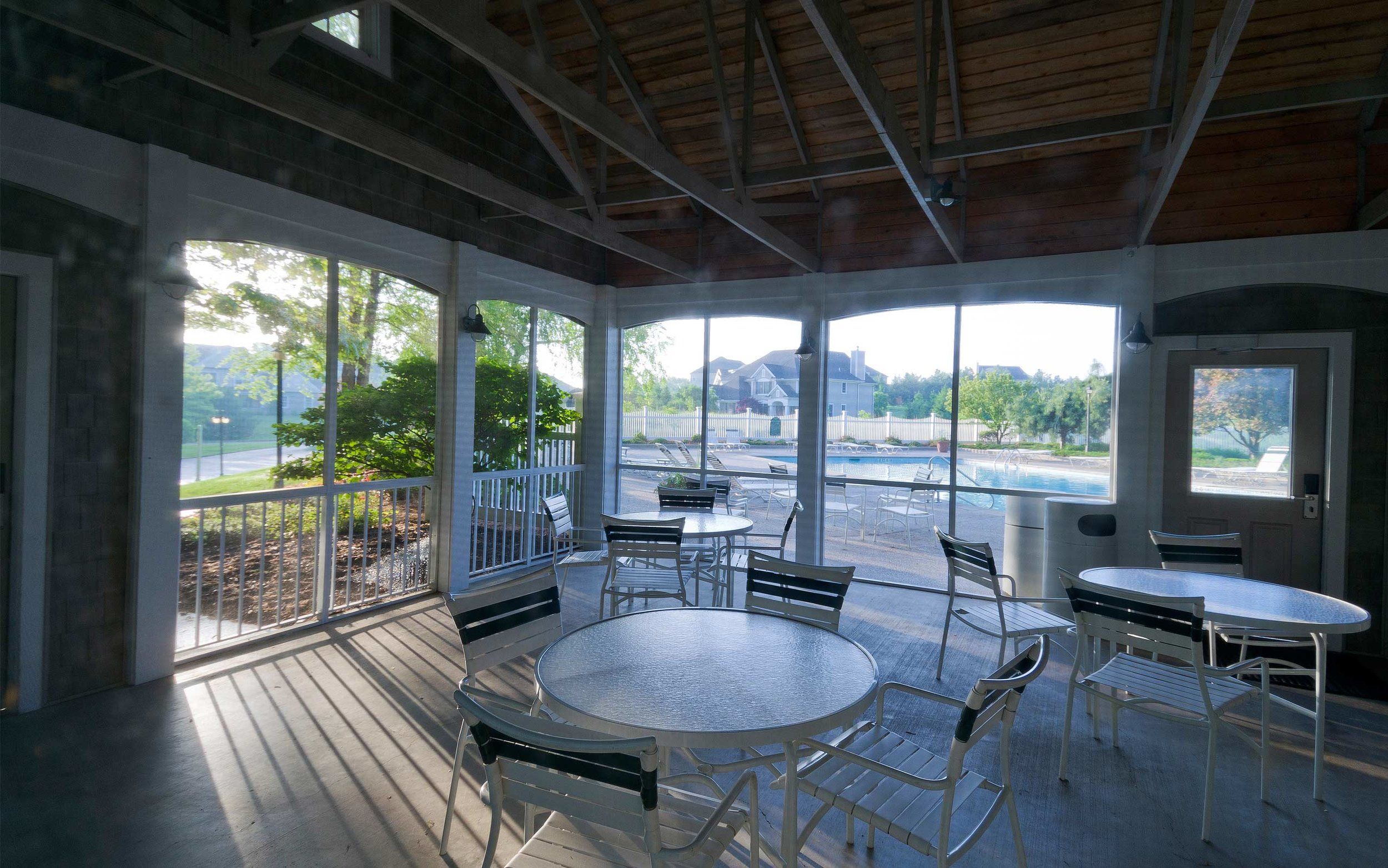 Barrington Shores,49071