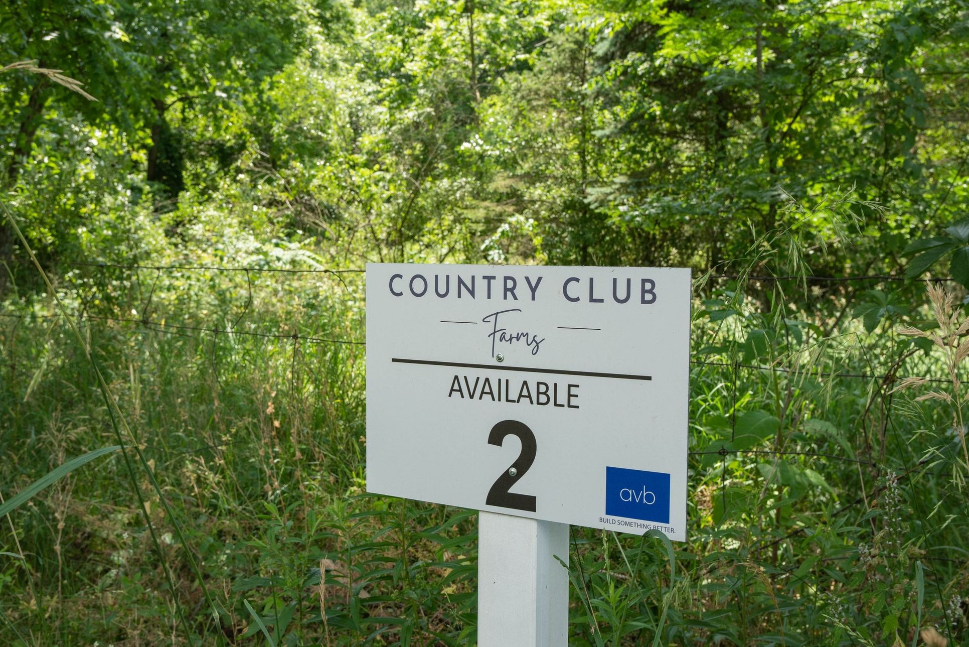 Country Club Farms,49083