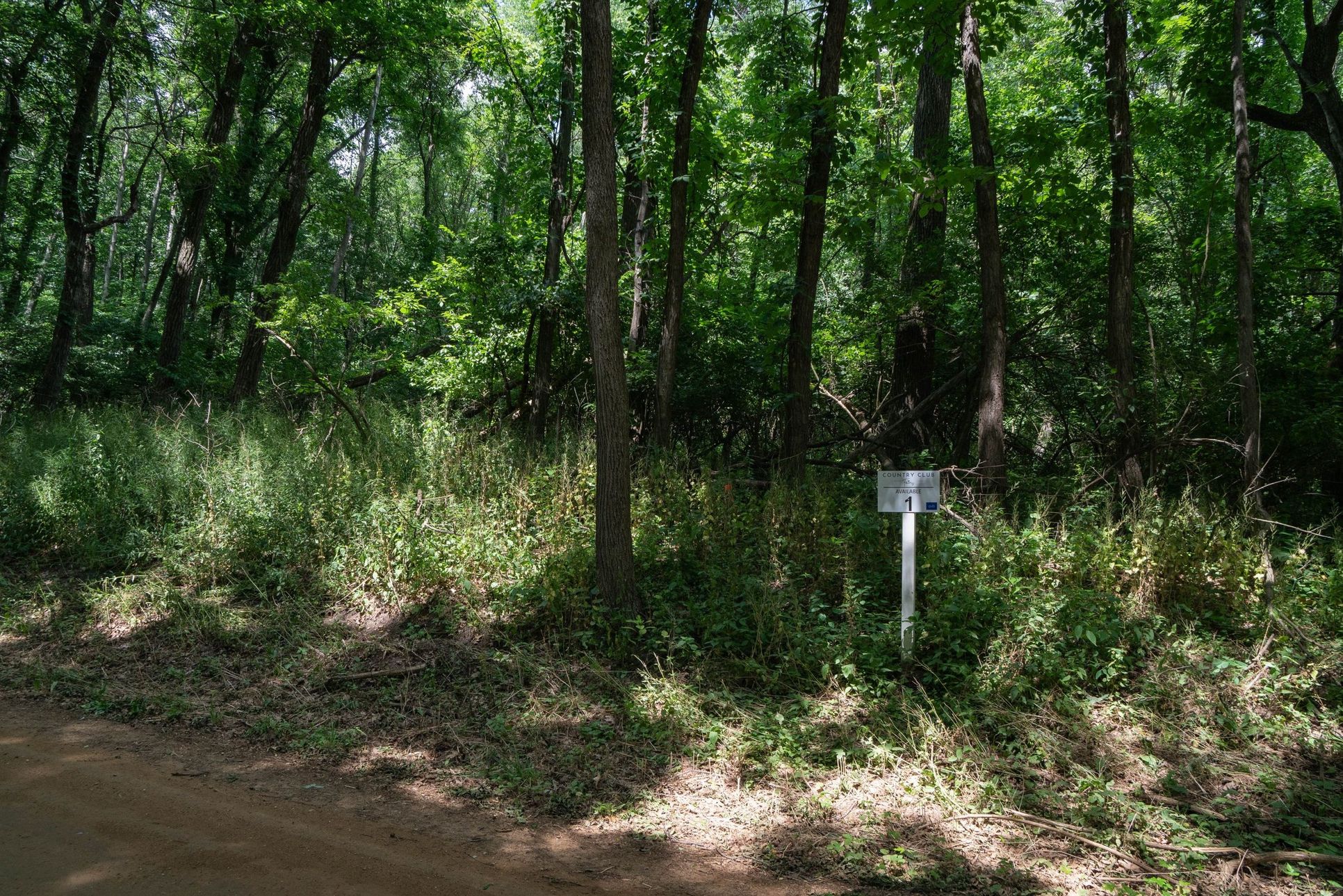 Country Club Farms,49083