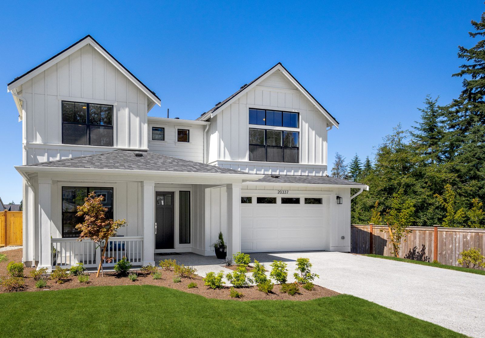 Elliot Estates,98011