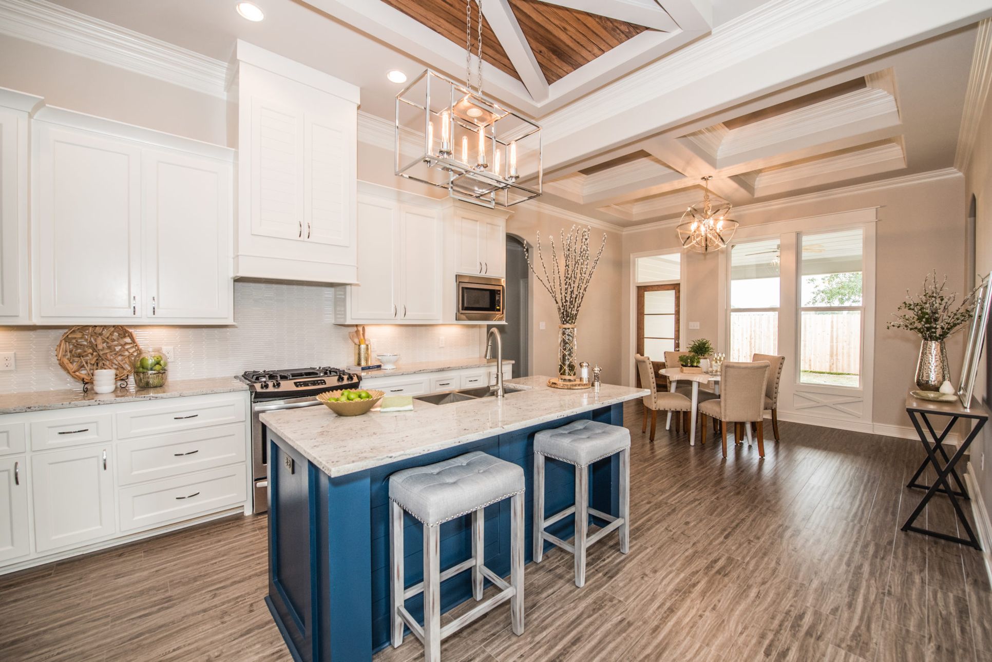 AM Design & Construction Group,70506