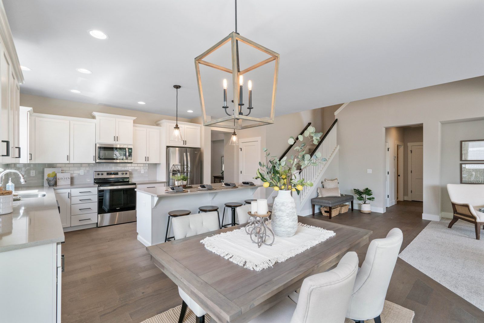 Leisure Estates,98802