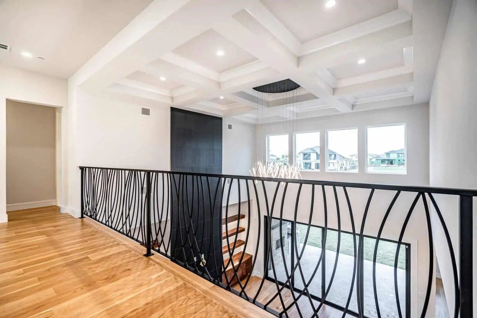 The Hills Of Kingswood,75034