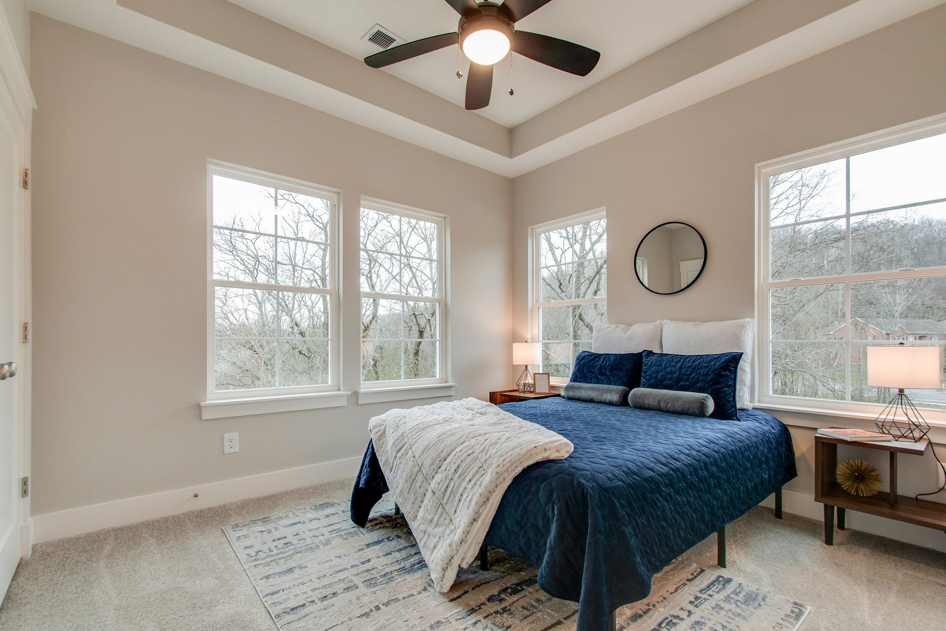 Belle Meade Ridge,37211