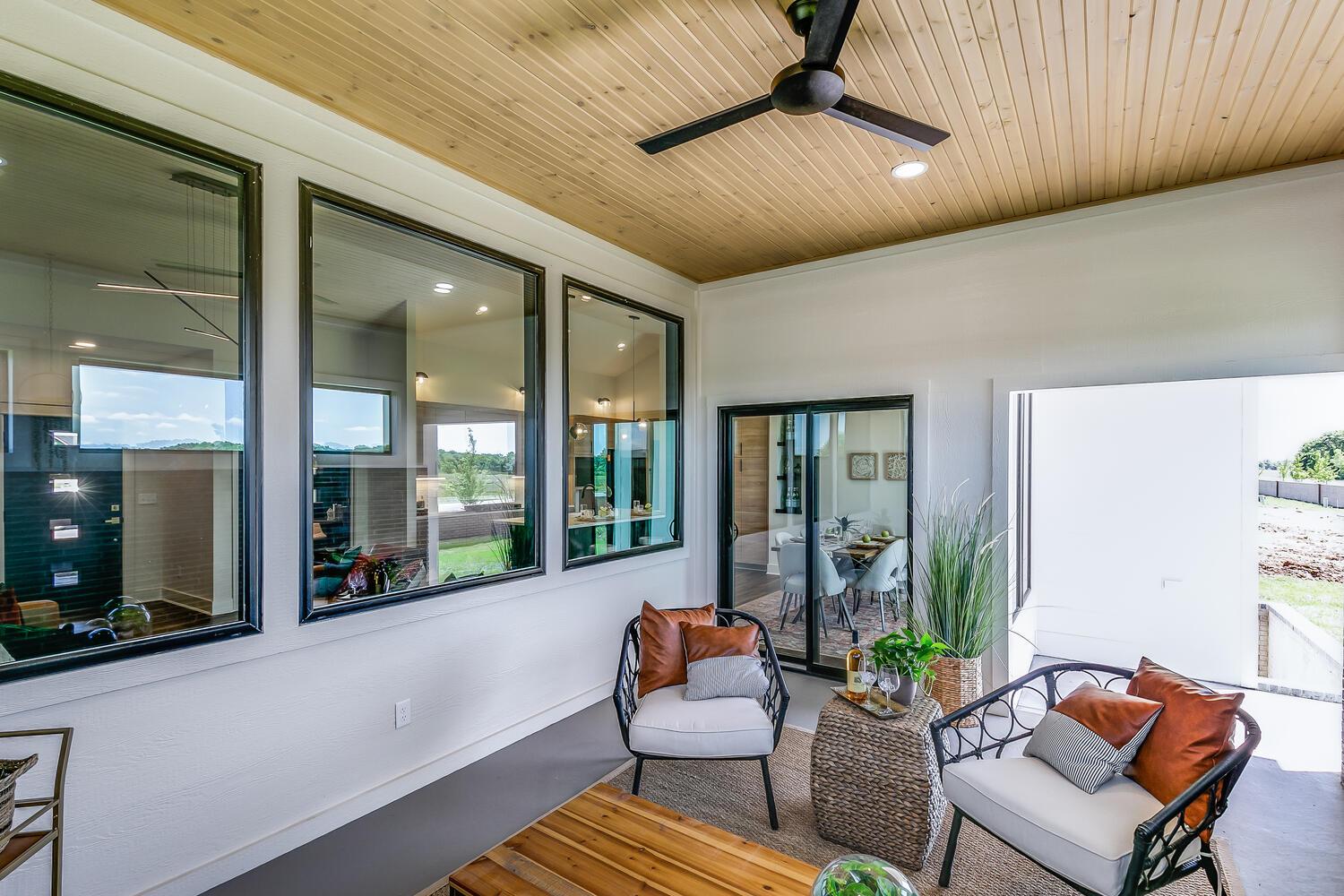 3149 N Pine Grove CR,67205