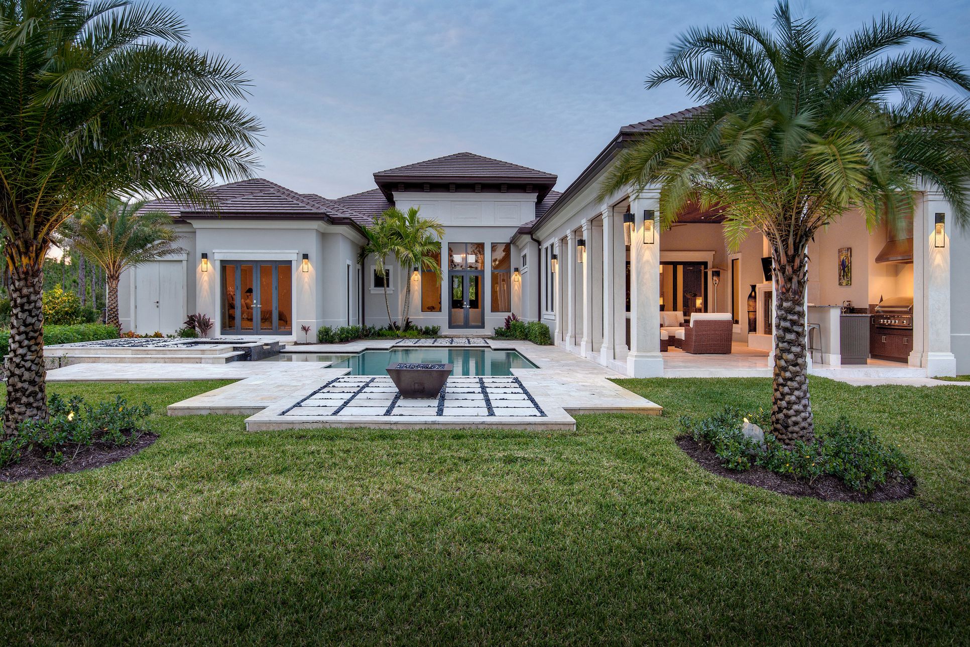 Seminole Landing,32405